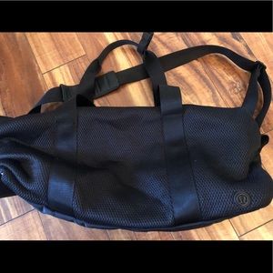 Lululemon gym bag black mesh